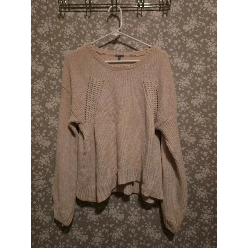 Women's‎ Charlotte Russe Sweater, Size M, Beige/Pink